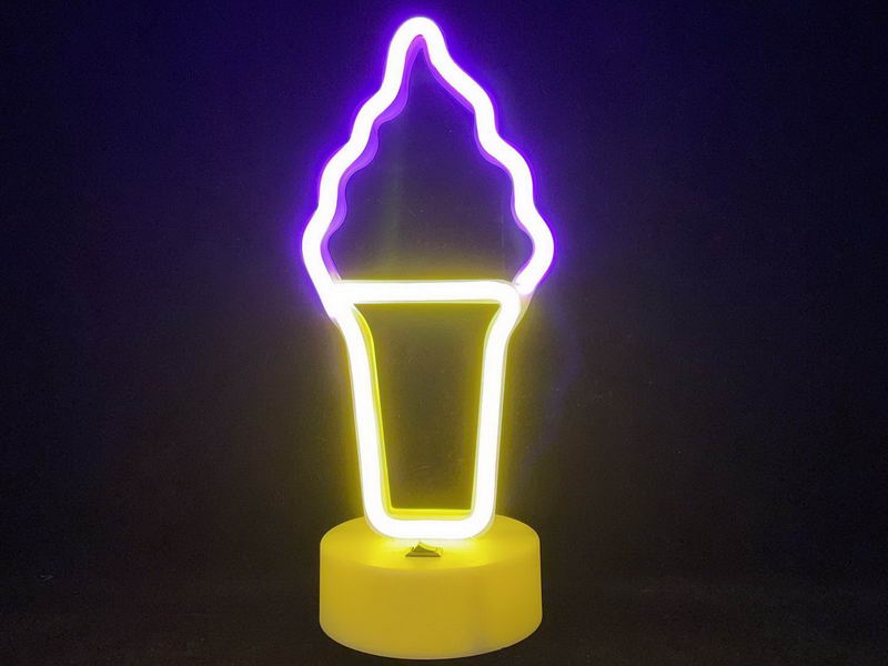 Hanging decorative lights, Ice cream