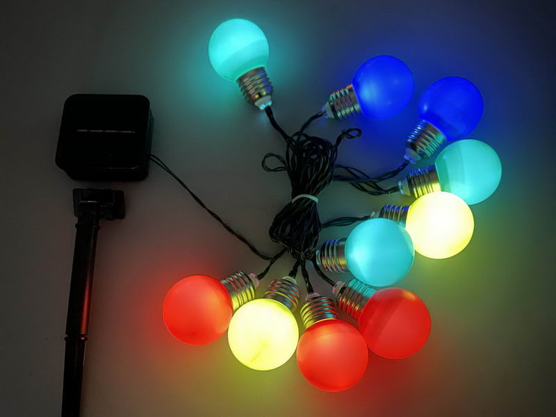 Solar garden string lights with ball (multi-color)